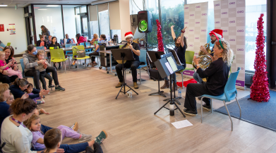 orchestra plays at cheo