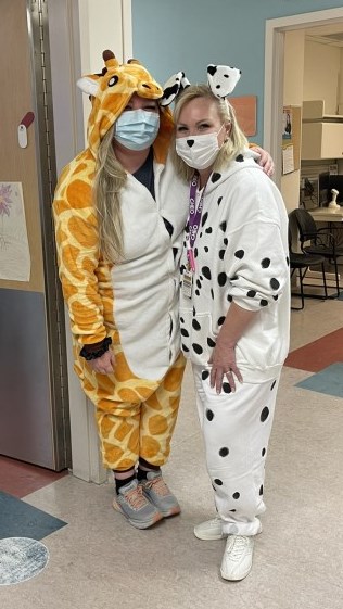 Mackenzie Foulkes and her mother