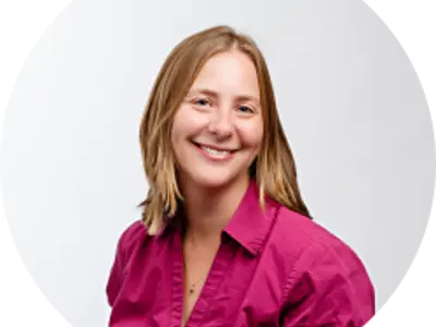 Christine-Dalgleish-circle.png